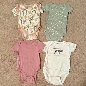 Set of 4 Newborn Bodysuits